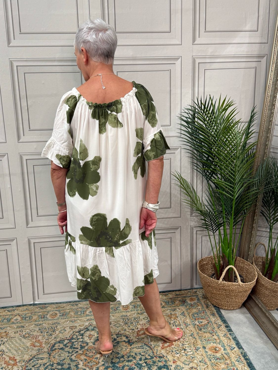 Lea Khaki White