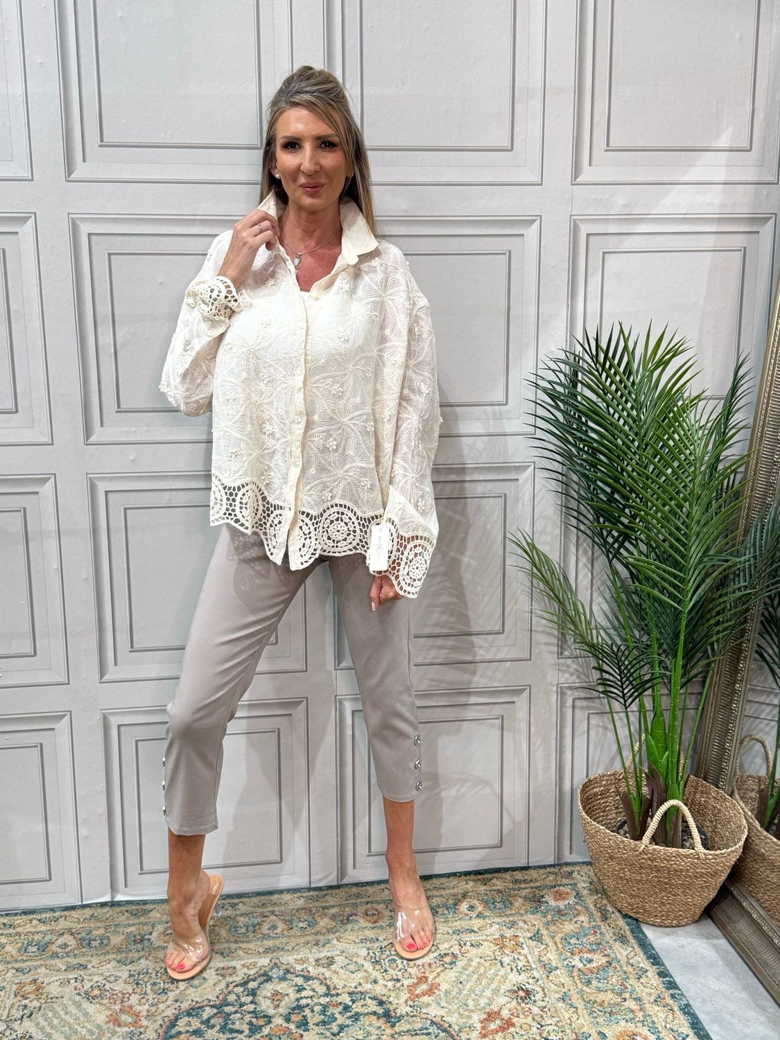 Annette Beige