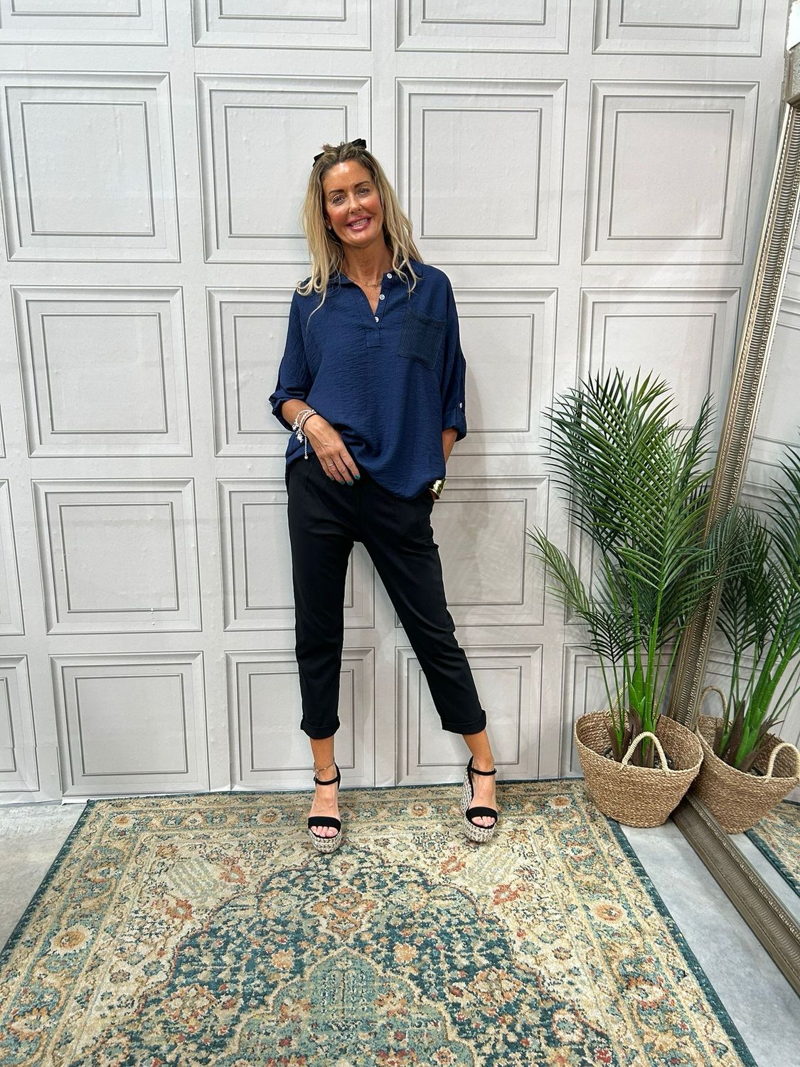 Ava Navy