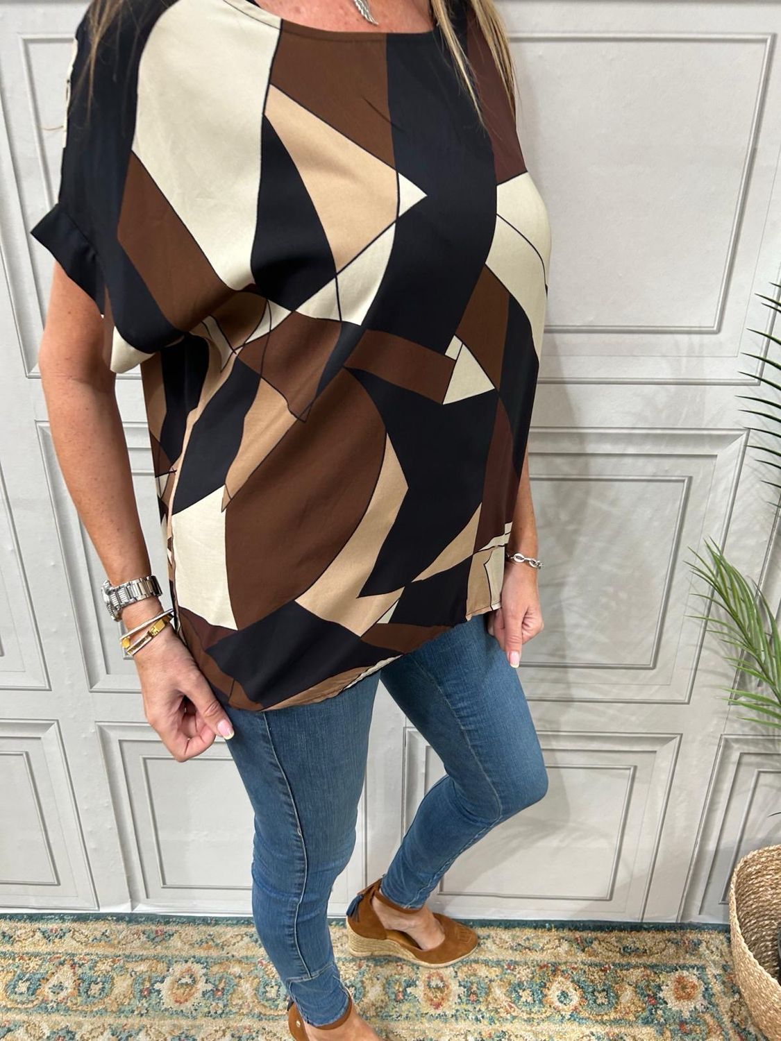 Geo Black Cream