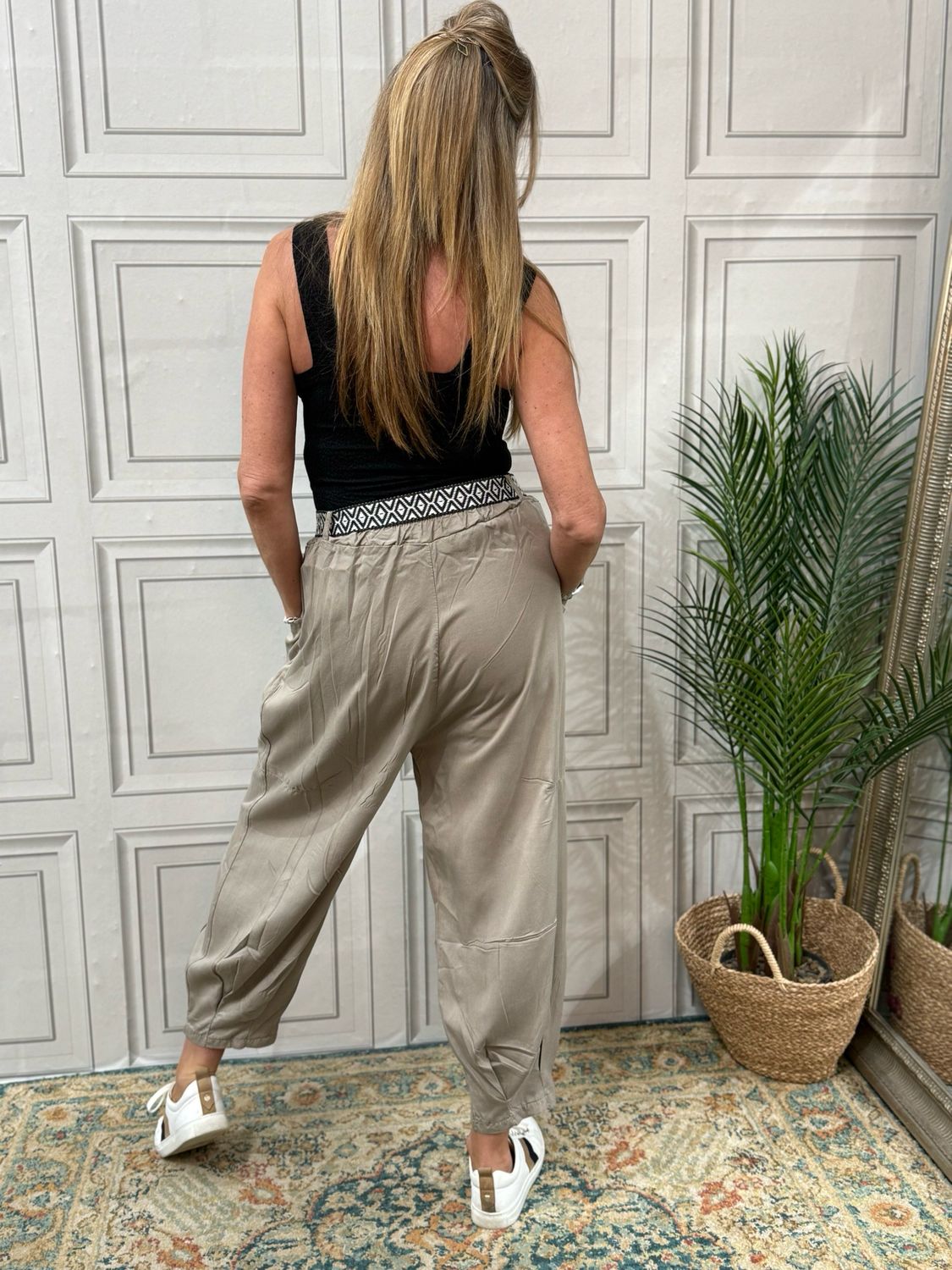Freya Taupe