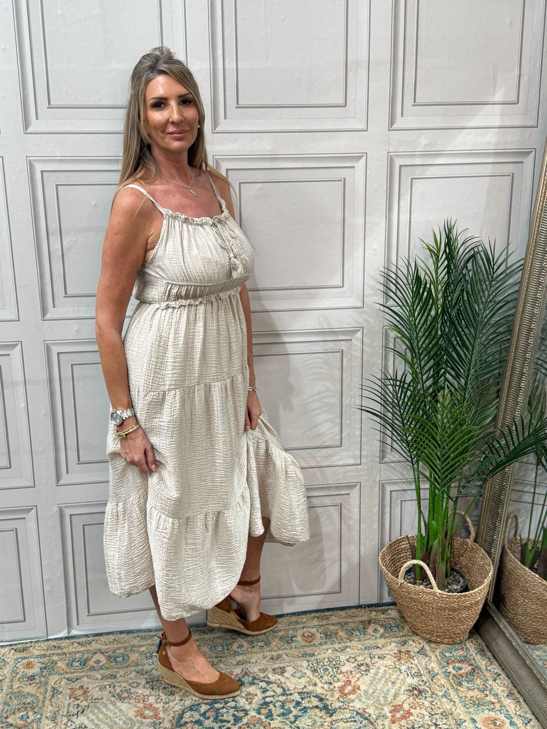 Amelia Beige
