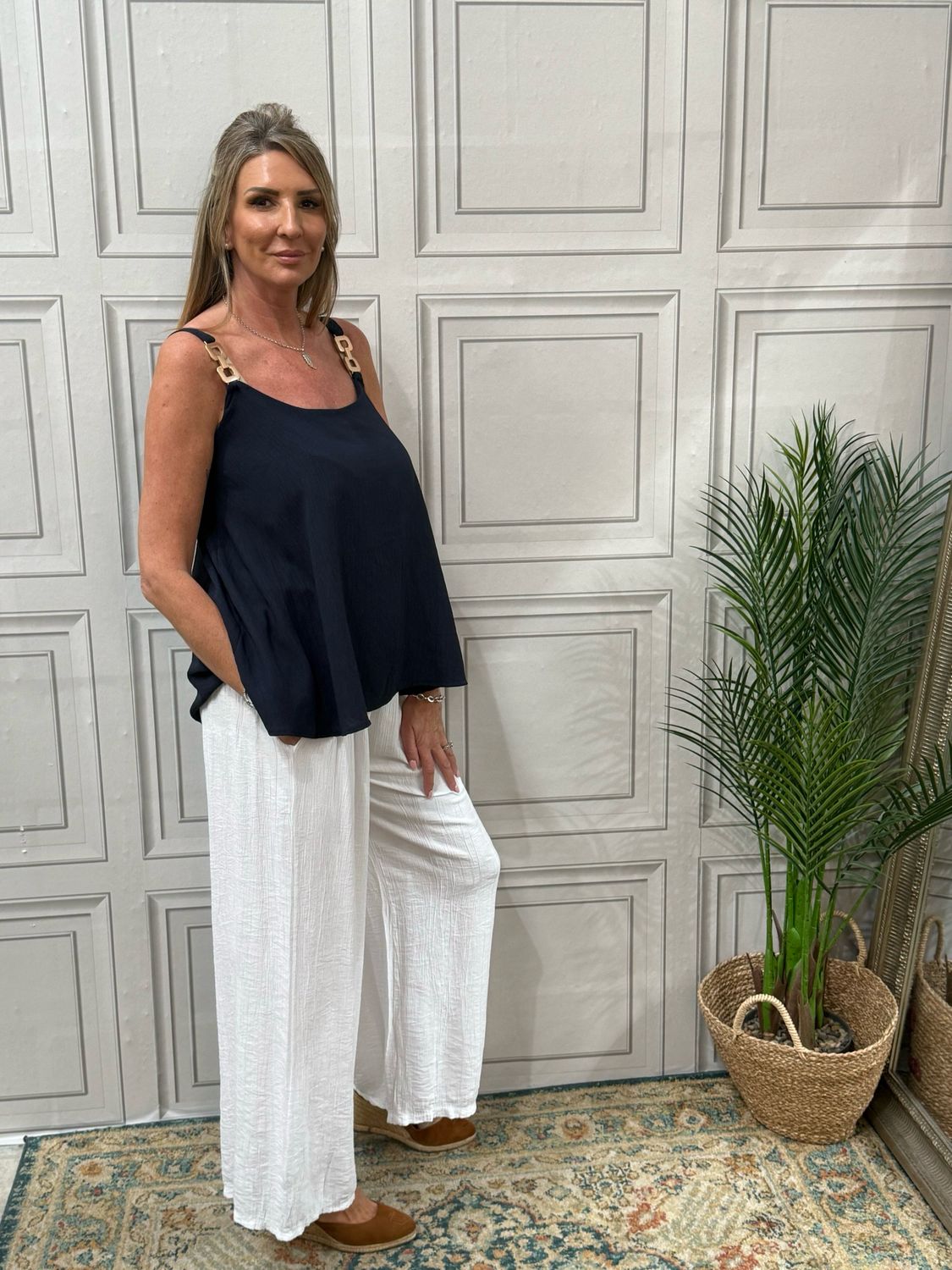 Elowen White (trousers)