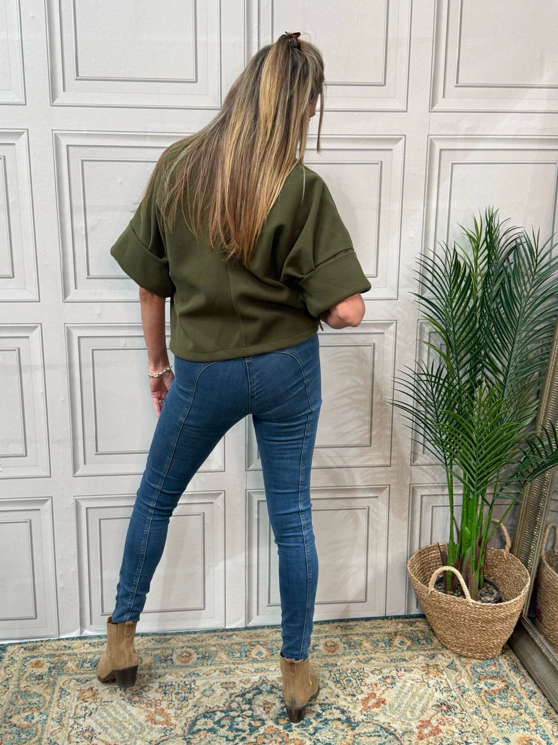 Alba Khaki