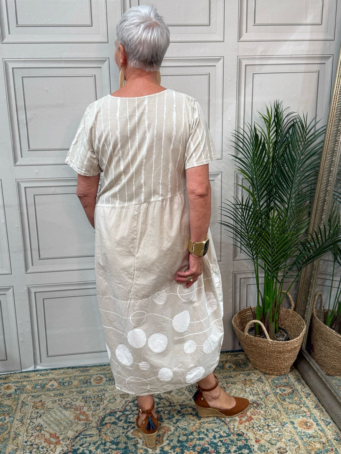 Delphine Beige