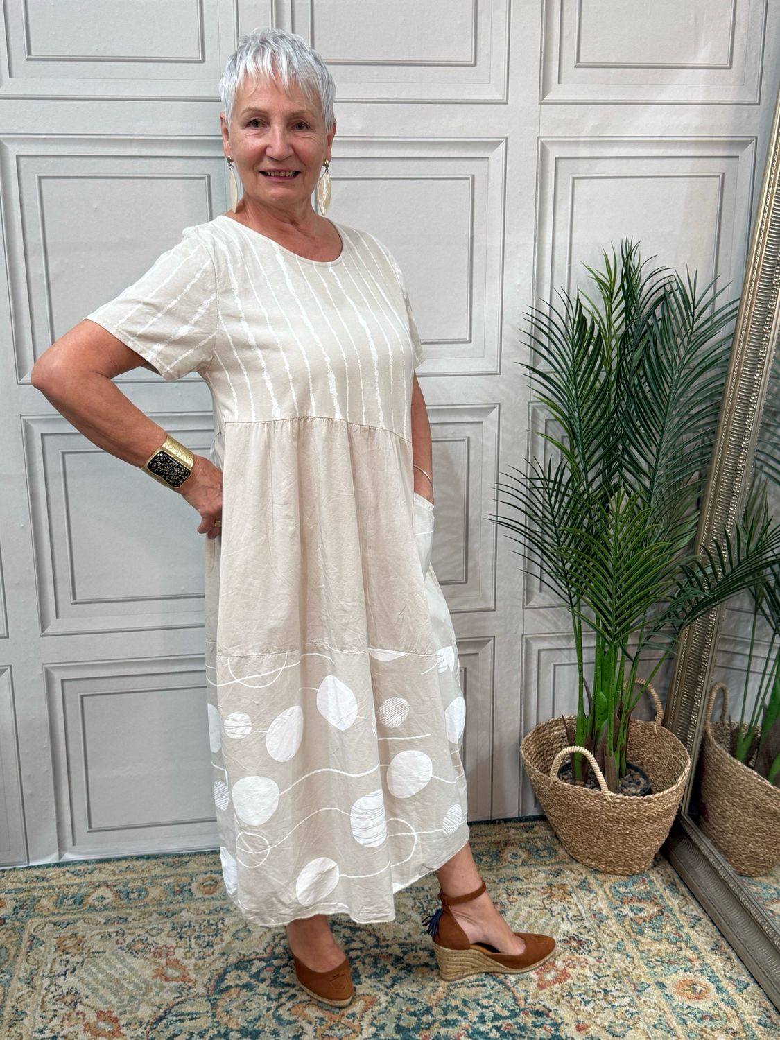 Delphine Beige