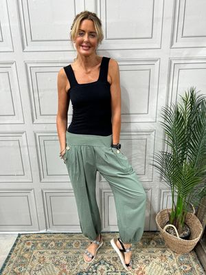 Emilia Khaki