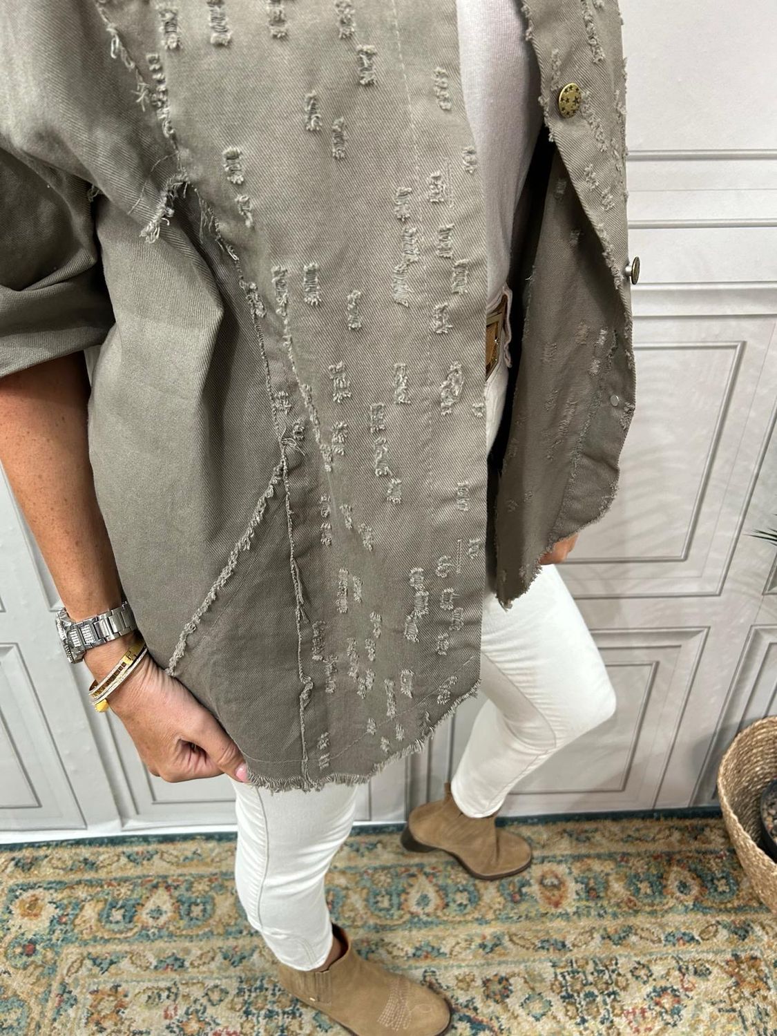 Nia Taupe