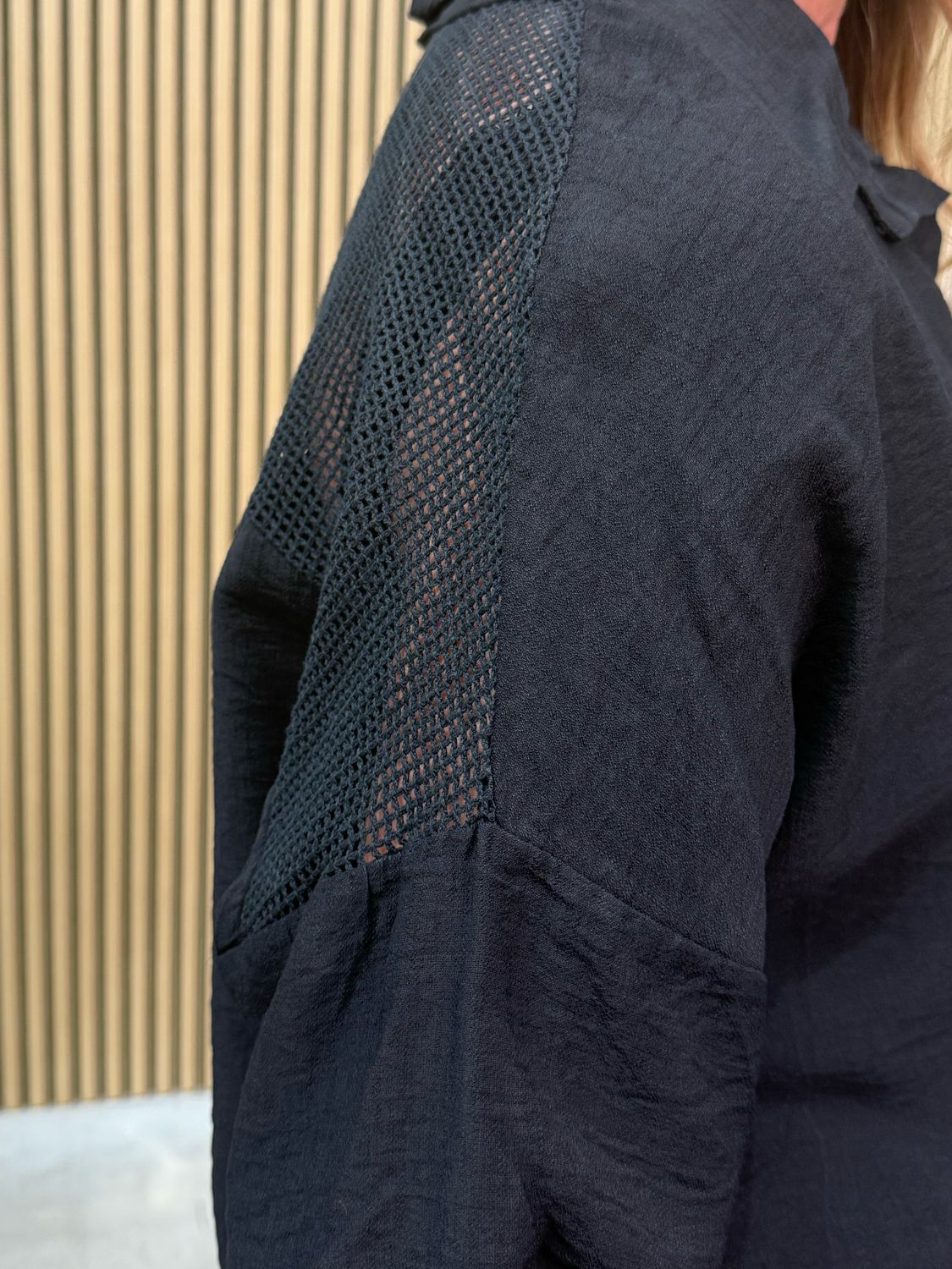 Ava Smock Shirt Black