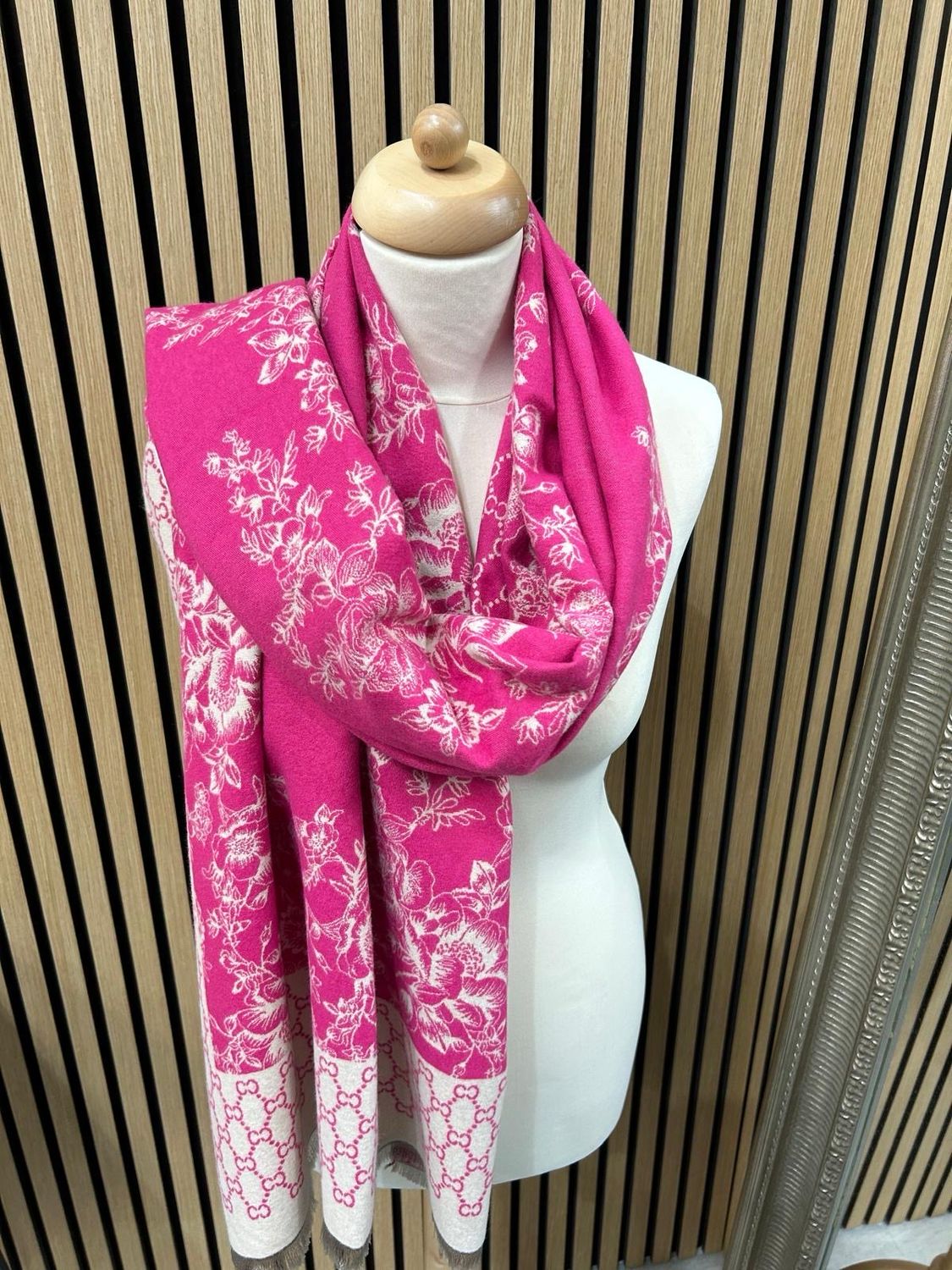 Reversible Fuchsia Floral &amp; Chain Print Scarf
