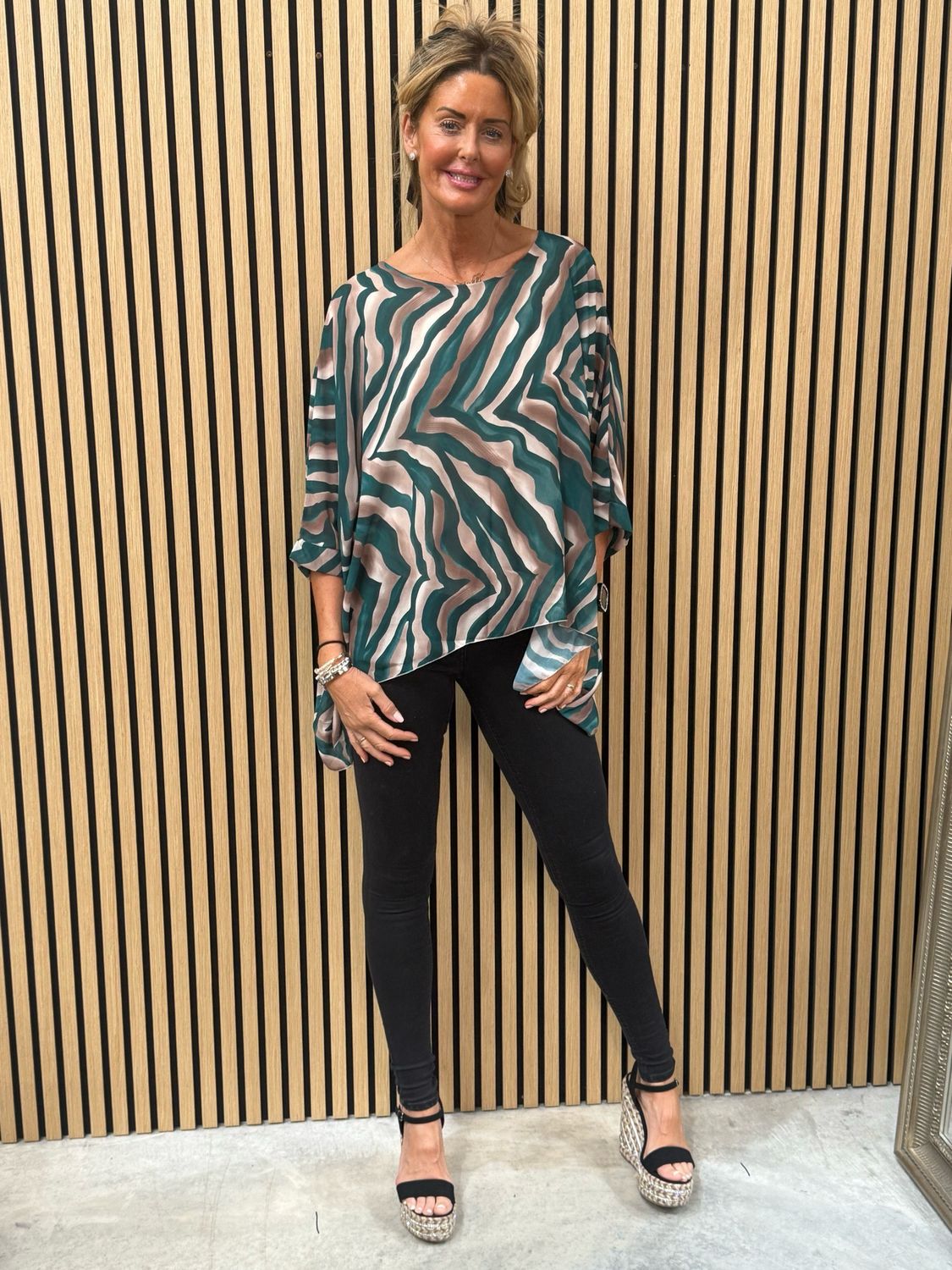 Serafina Flowing Layered Batwing Top Green &amp; Taupe