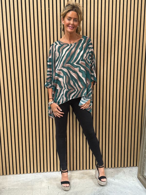 Serafina Flowing Layered Batwing Top Green &amp; Taupe