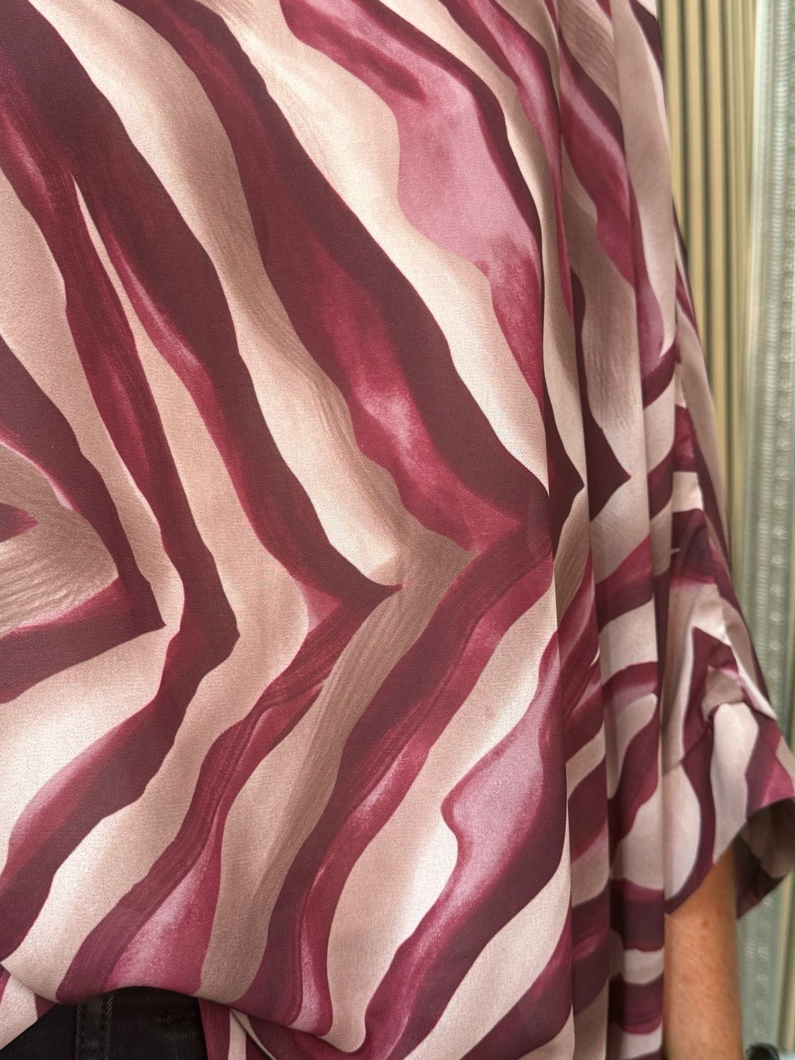 Serafina Flowing Layered Batwing Top Burgundy &amp; Taupe