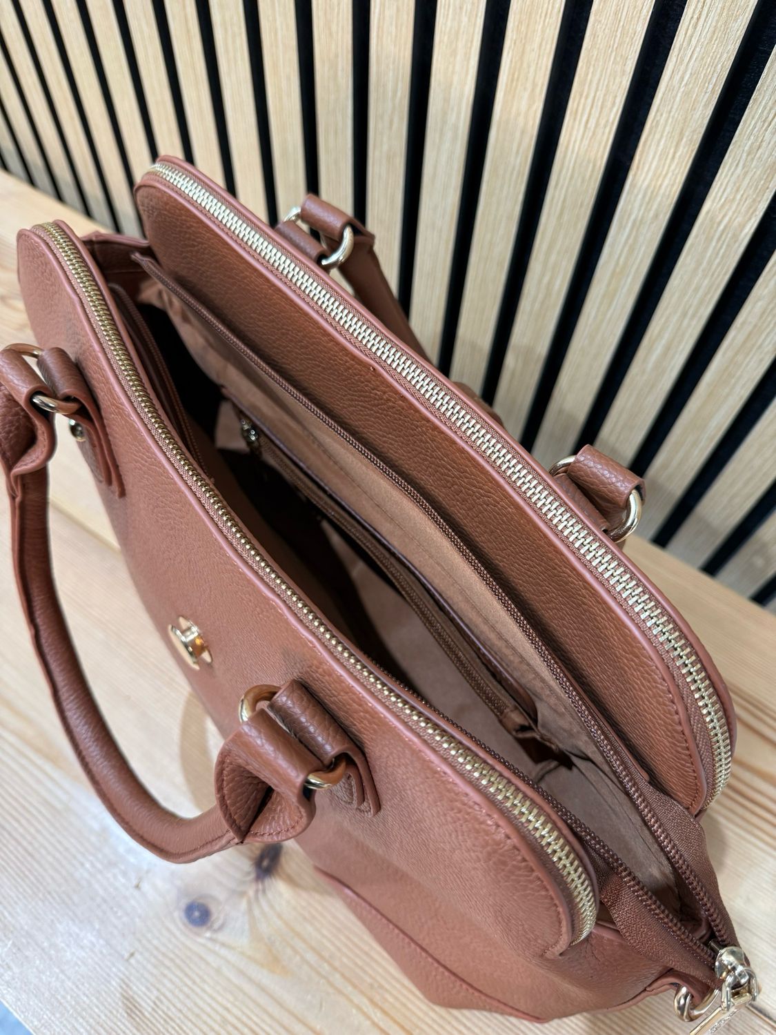 Zathira - Classic Tan Handbag