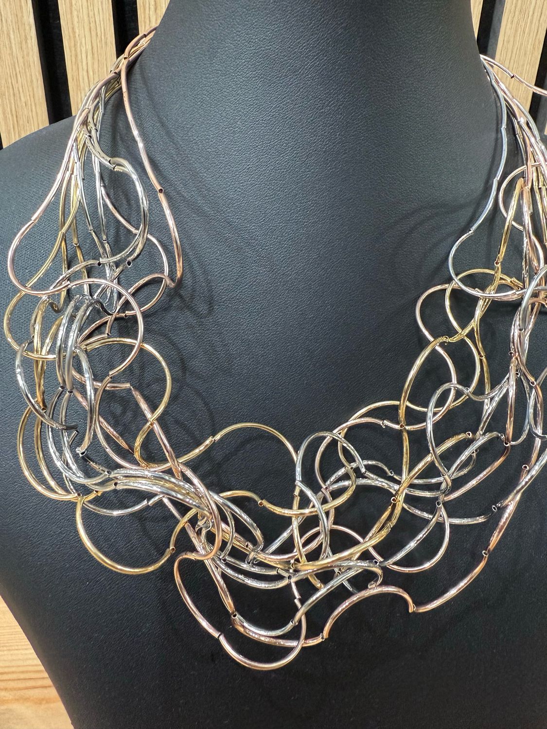 Molly - Abstract Loop Necklace Silver &amp; Gold