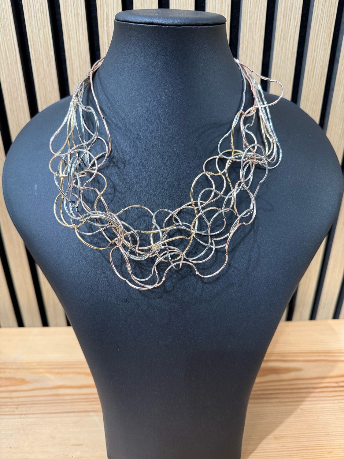 Molly - Abstract Loop Necklace Silver &amp; Gold