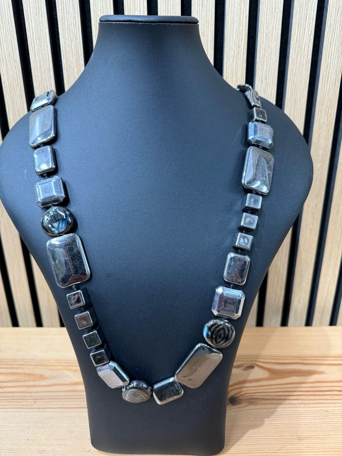 Cindy - Geometric Bead Necklace Gunmetal