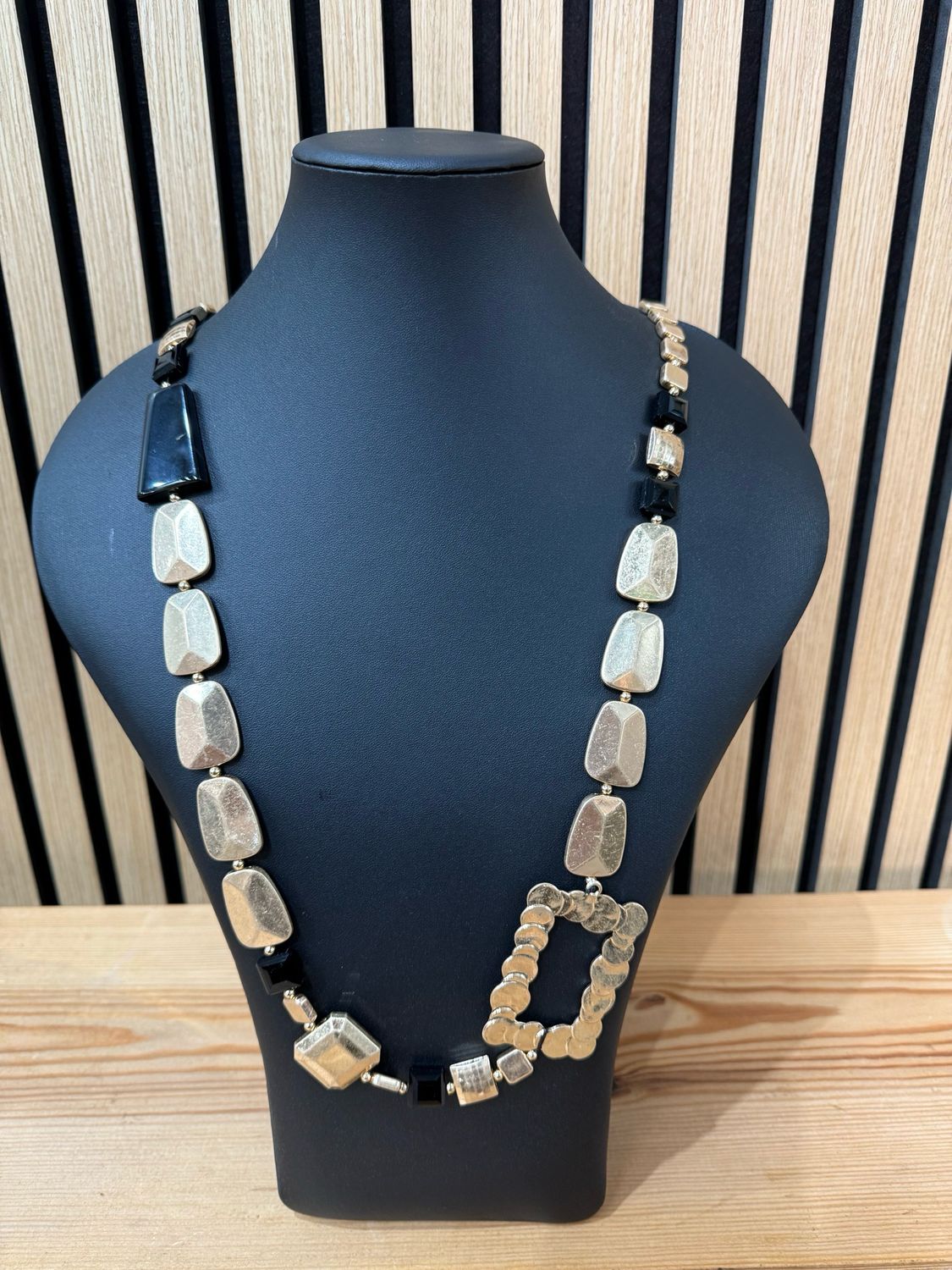 Maeve - Geometric Necklace Gold &amp; Black