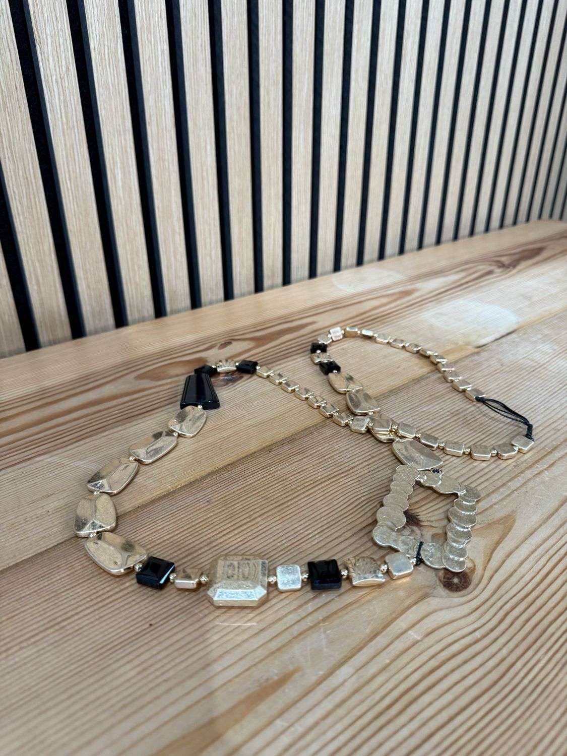 Maeve - Geometric Necklace Gold &amp; Black
