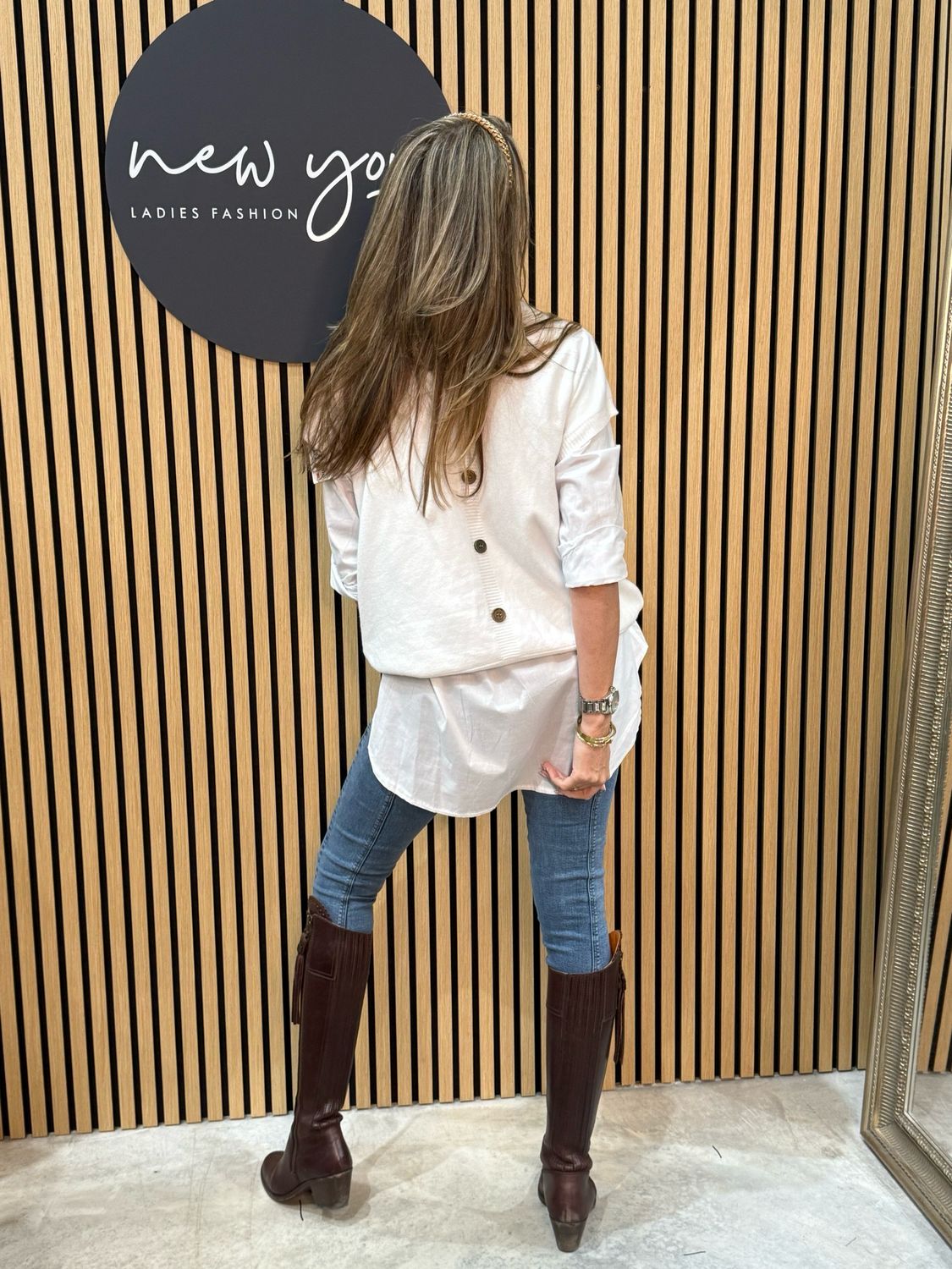Back Button Knit Vest - White