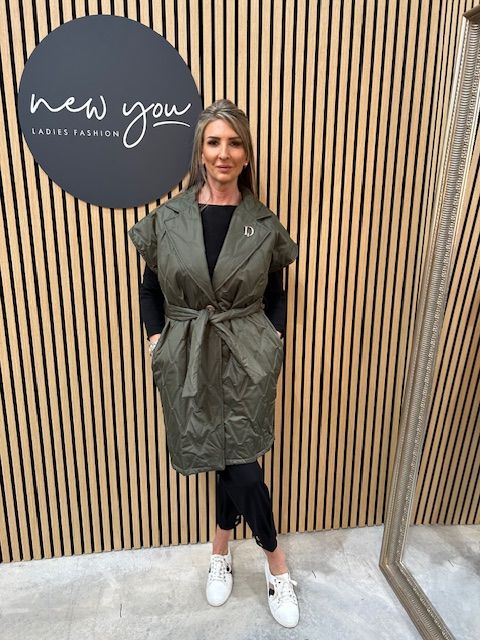 Dale - Sleeveless Coat Khaki