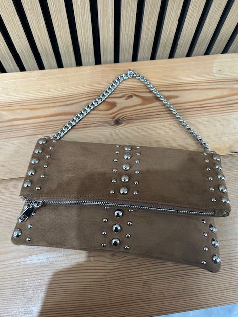 Stud clutch Taupe