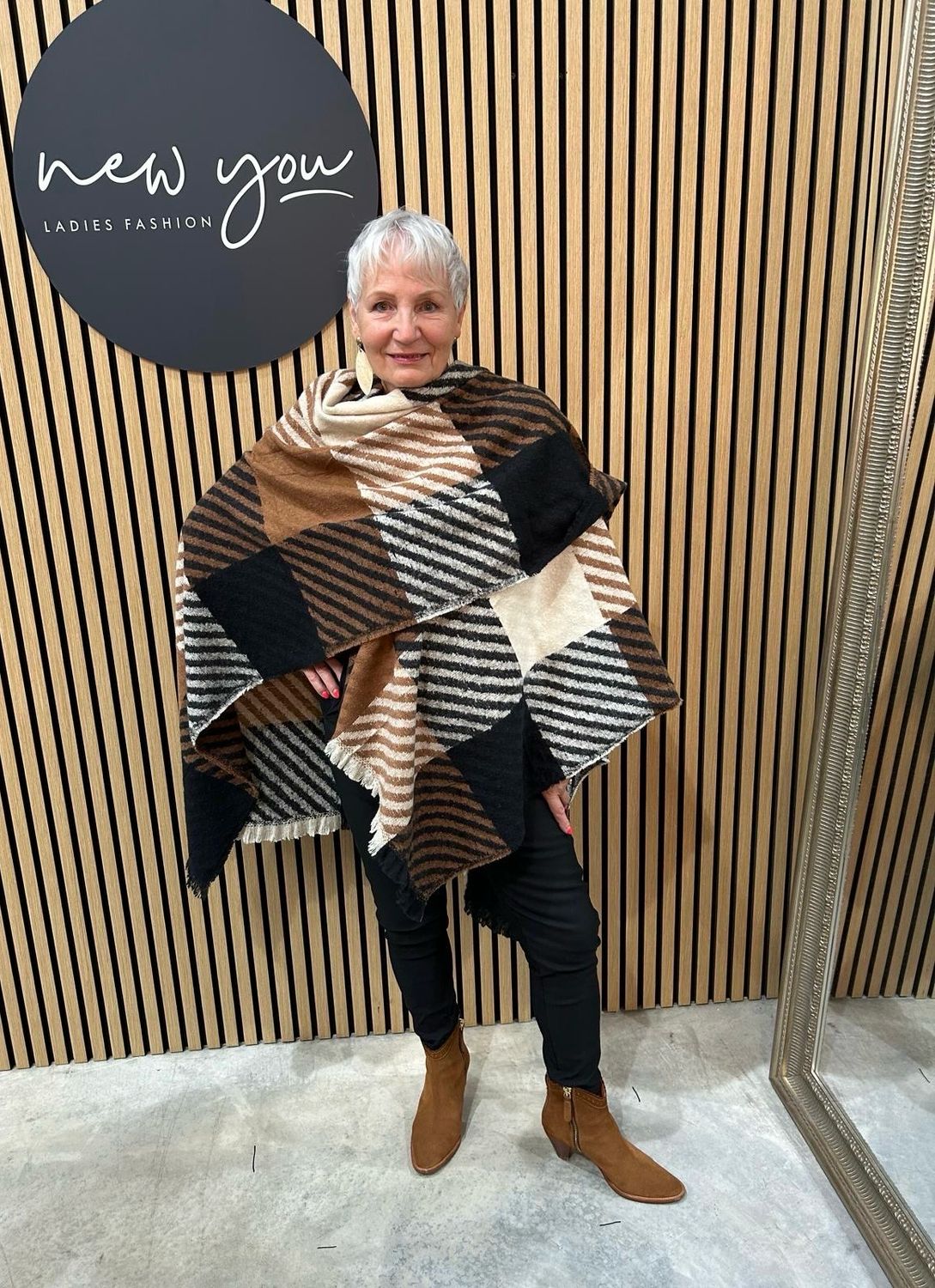 Stripe Poncho - Beige/Cream/Black