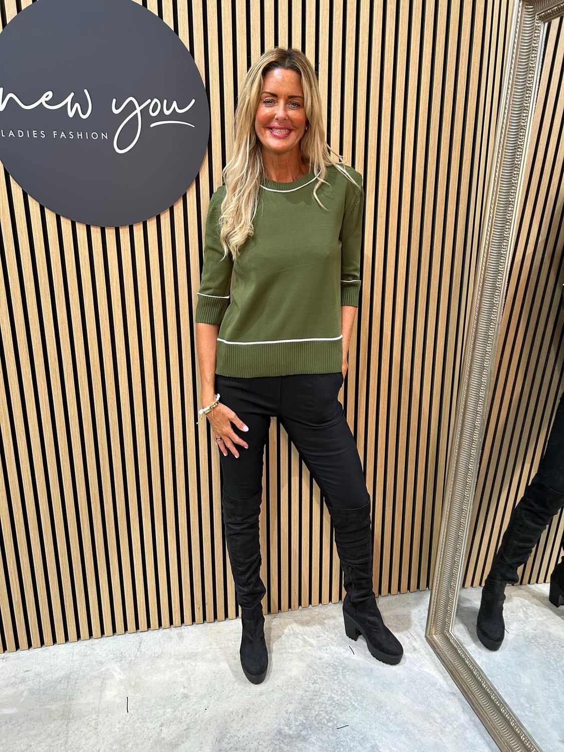 Contrast Trim Knit Top - Khaki