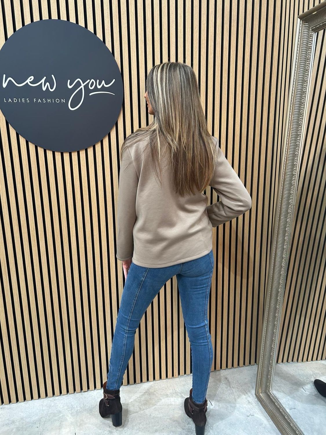 Classic Blazer - Taupe