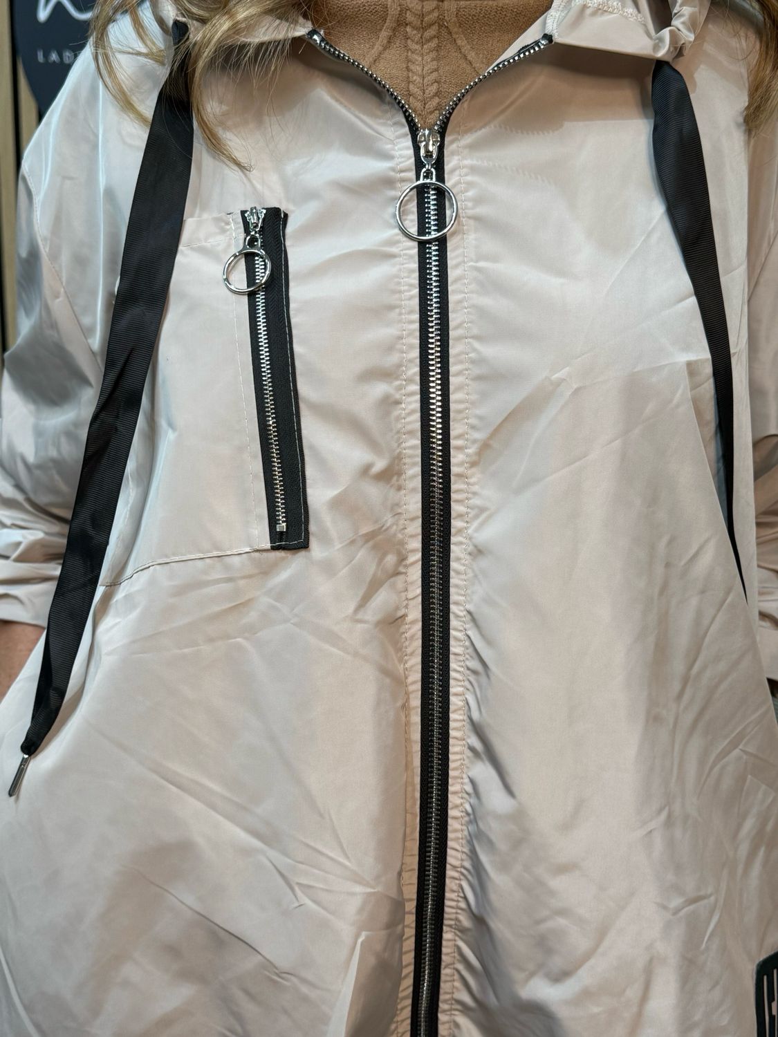 Oversize Hooded Jacket - Beige