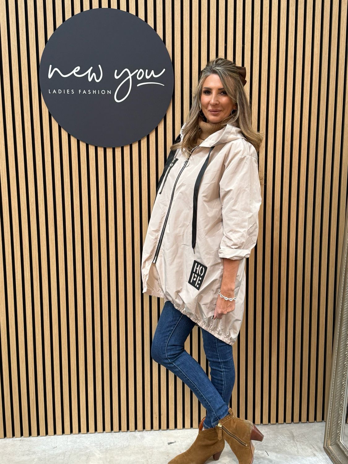 Oversize Hooded Jacket - Beige