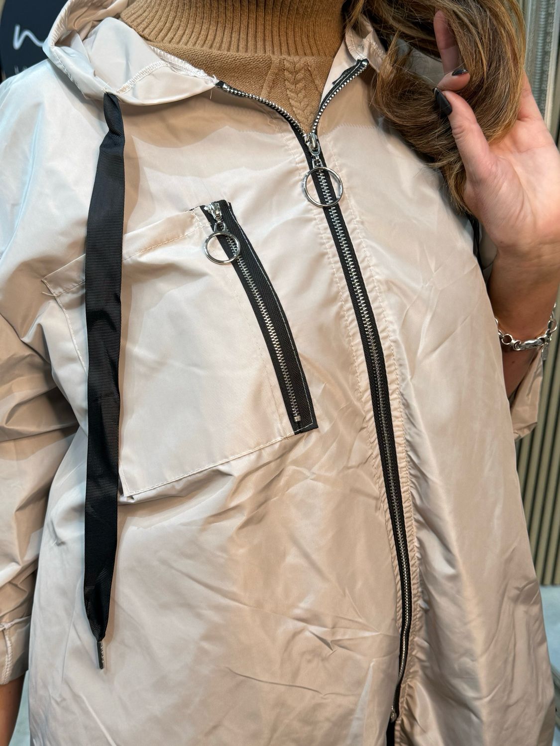 Oversize Hooded Jacket - Beige