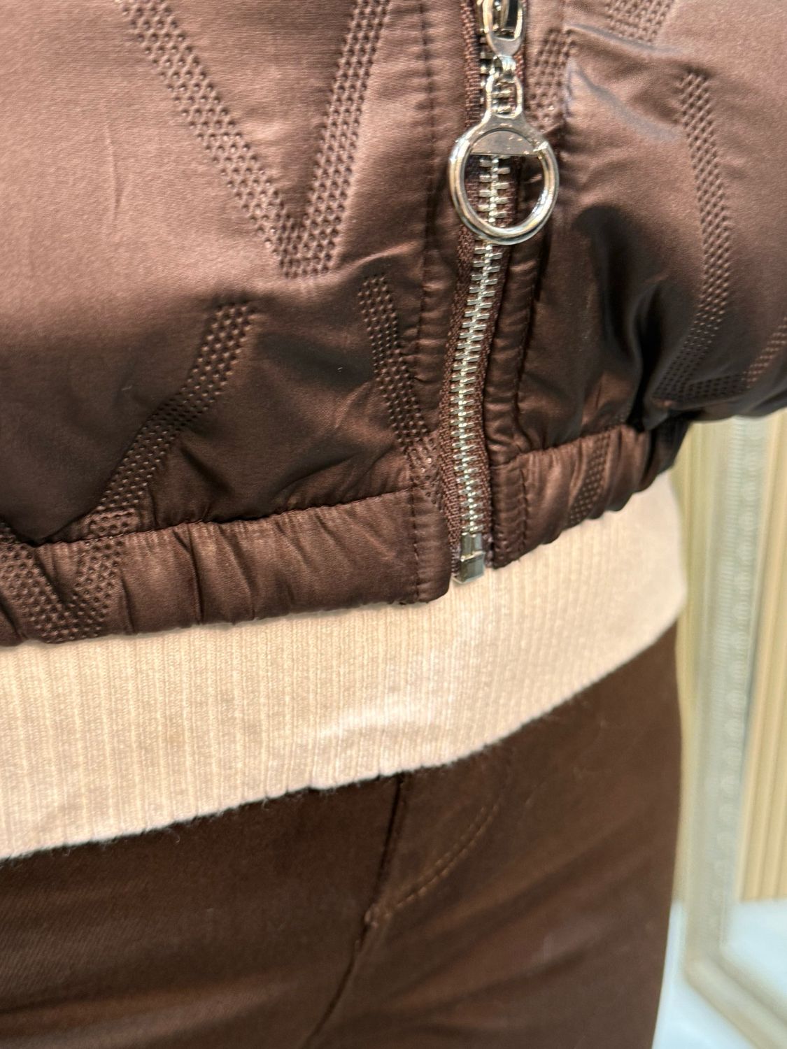 Quilted Short Sleeve Puffer Jacket - Brown
