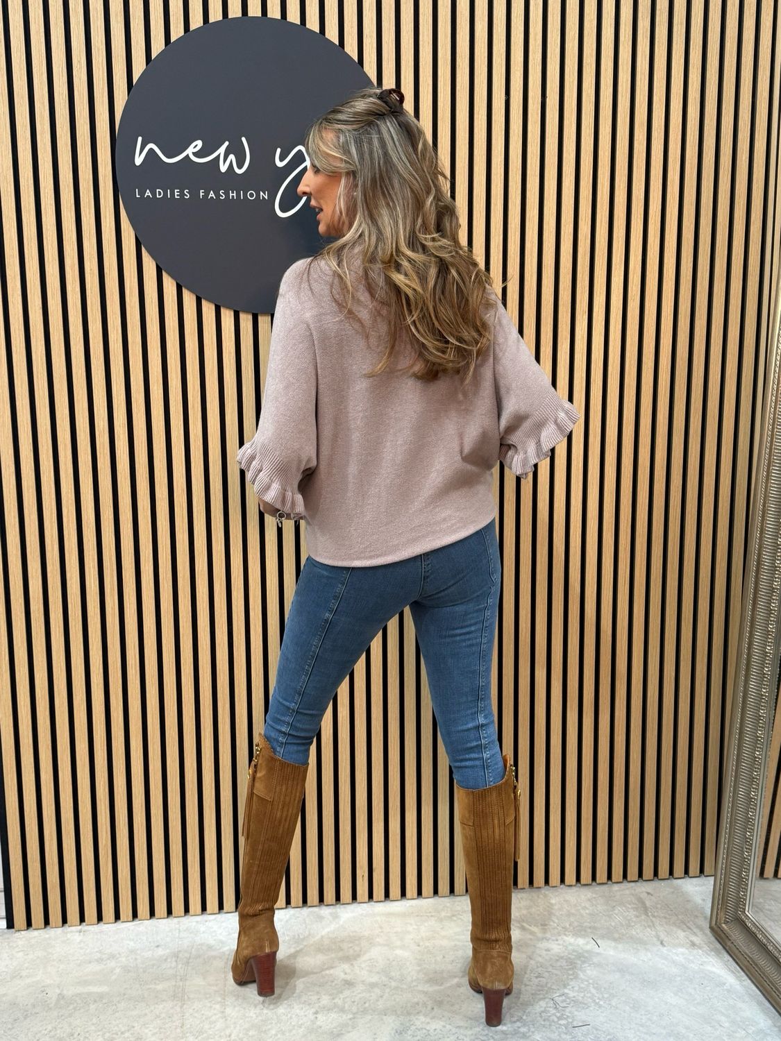 Relaxed Knit Top With Frill Sleeves - Taupe