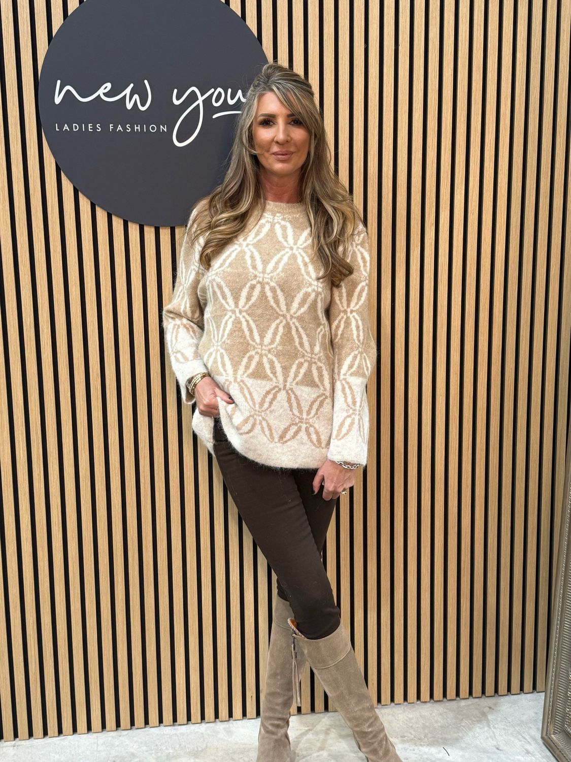 Viva - Patterned Knit Jumper - Beige