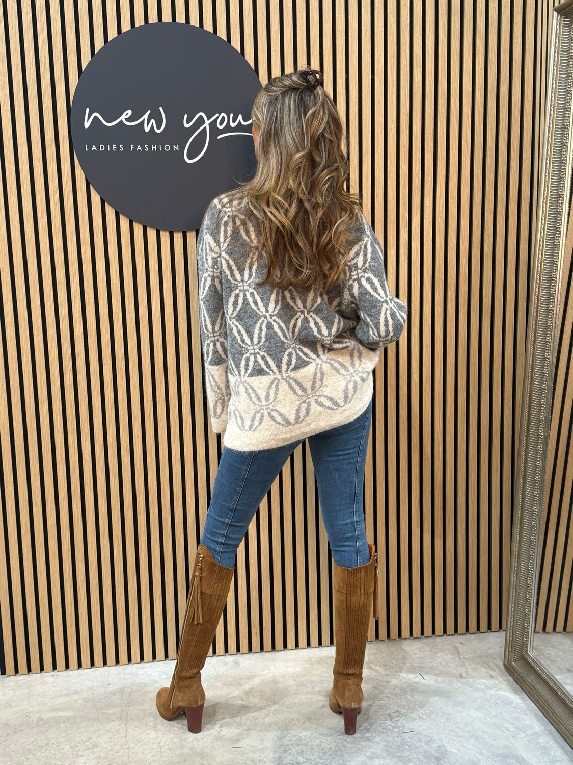Viva - Patterned Knit Jumper - Grey