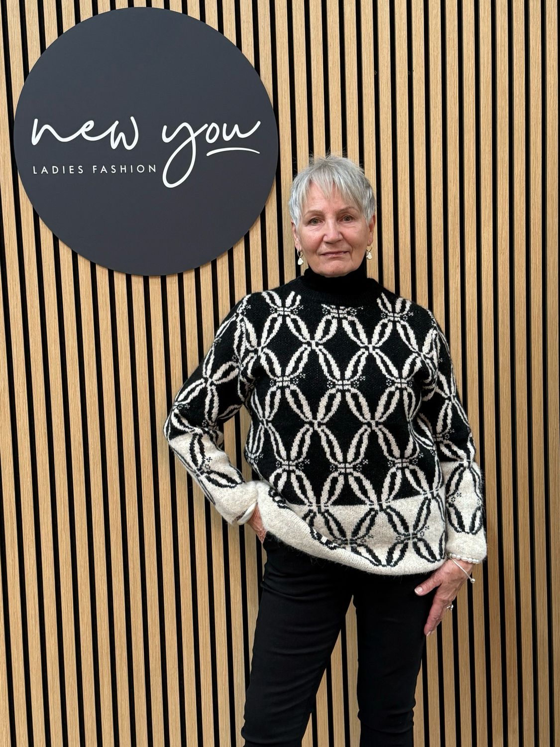 Viva Patterned Knit Jumper - Black