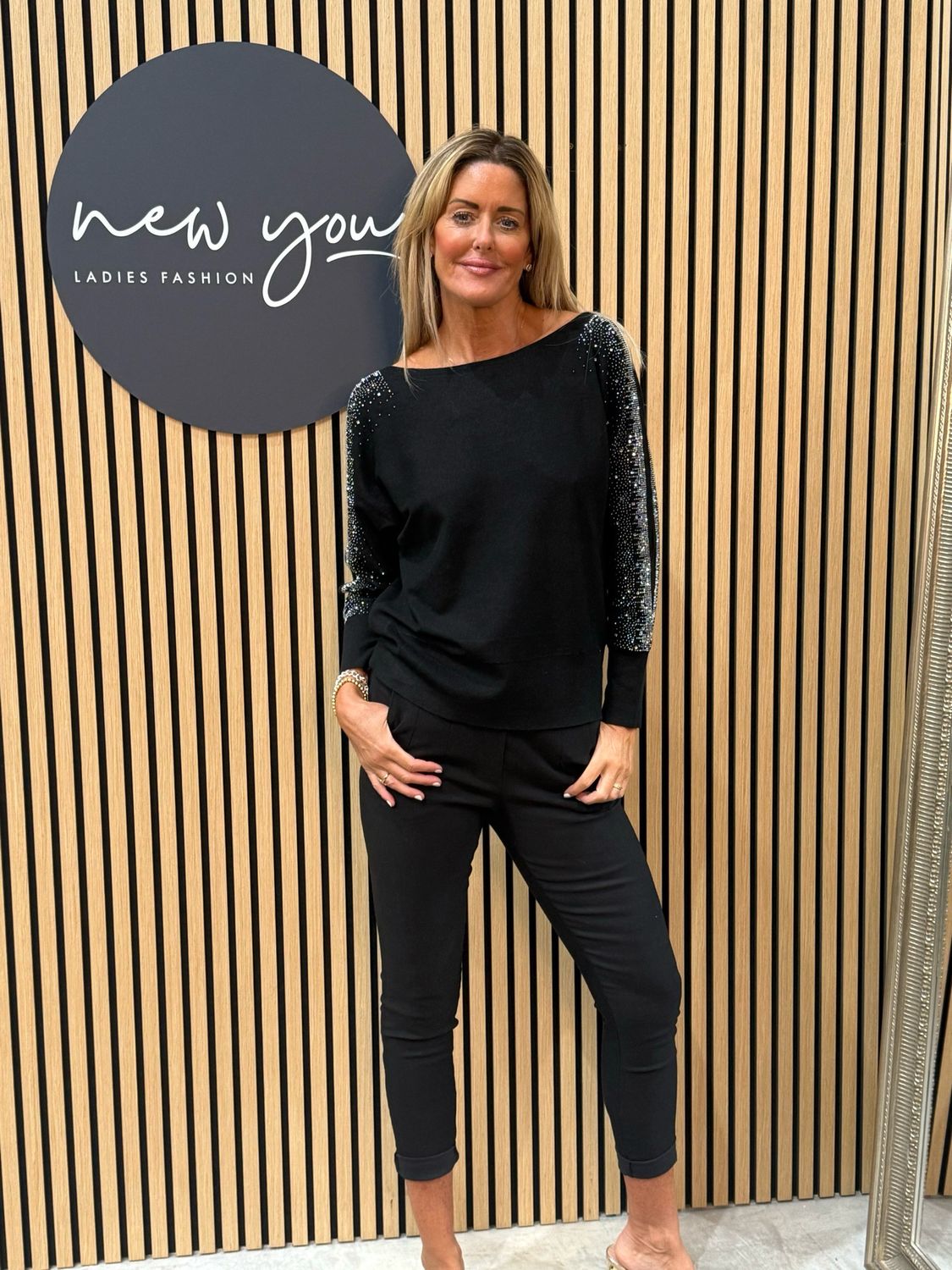 Embellished Cut Sleeve Jumper - Black