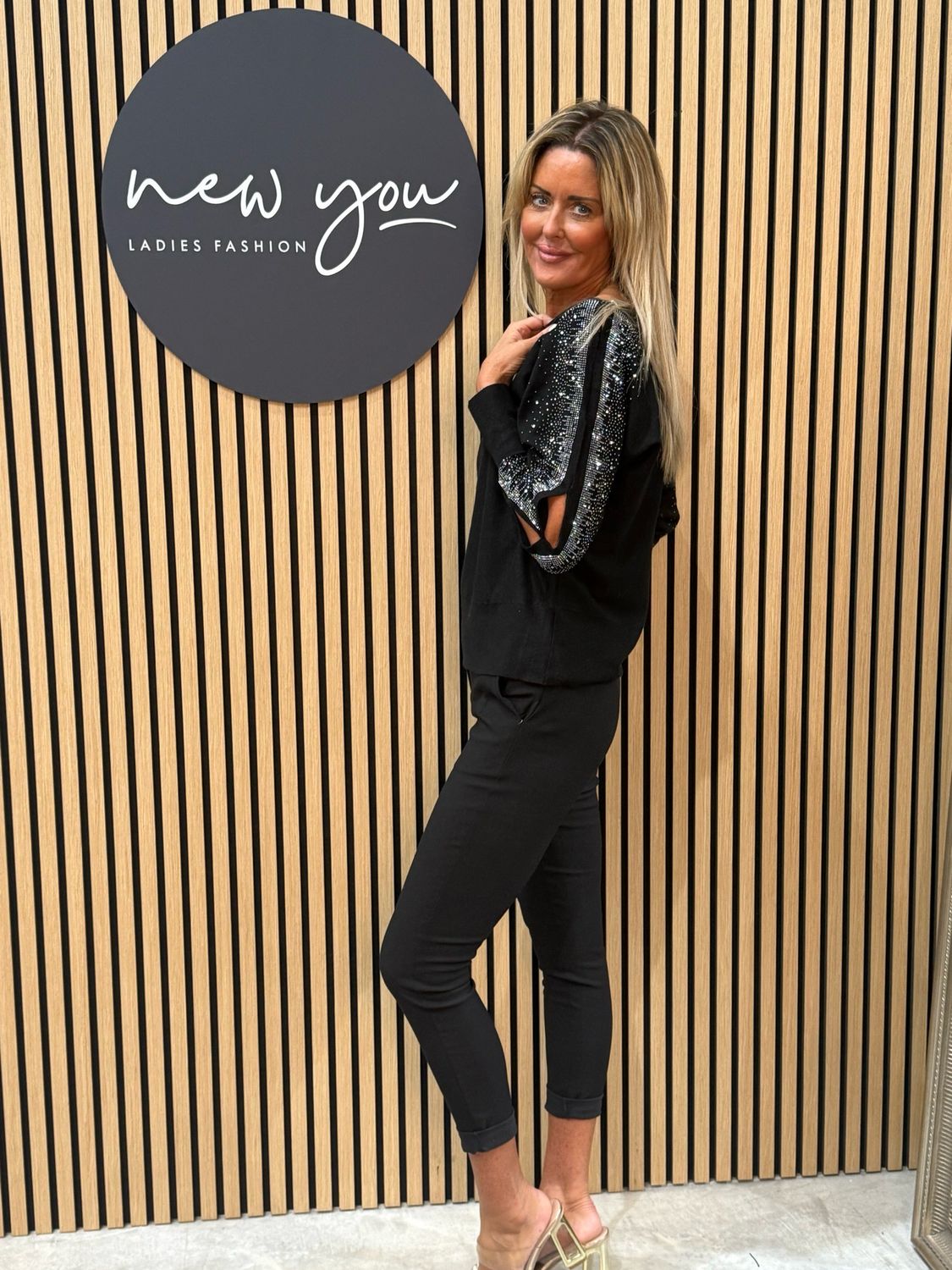 Embellished Cut Sleeve Jumper - Black