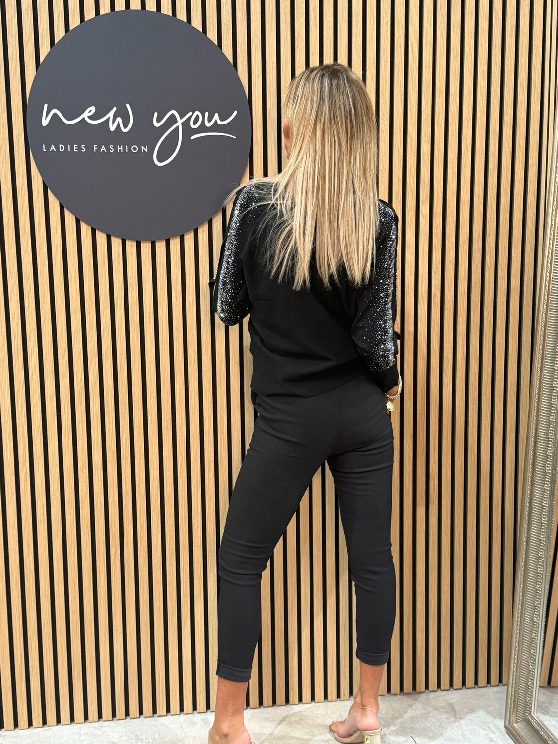 Embellished Cut Sleeve Jumper - Black