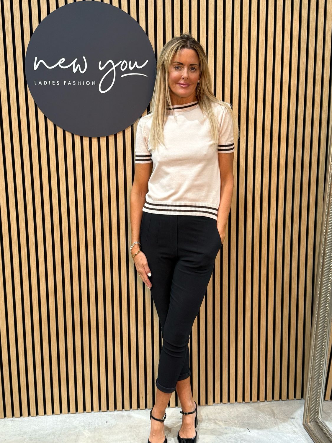 Striped Trim Short Sleeve Sweater - Cream