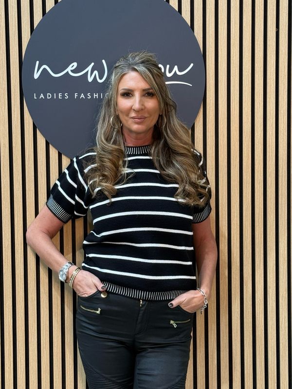 Striped Short Sleeve Knit Jumper - Black/White