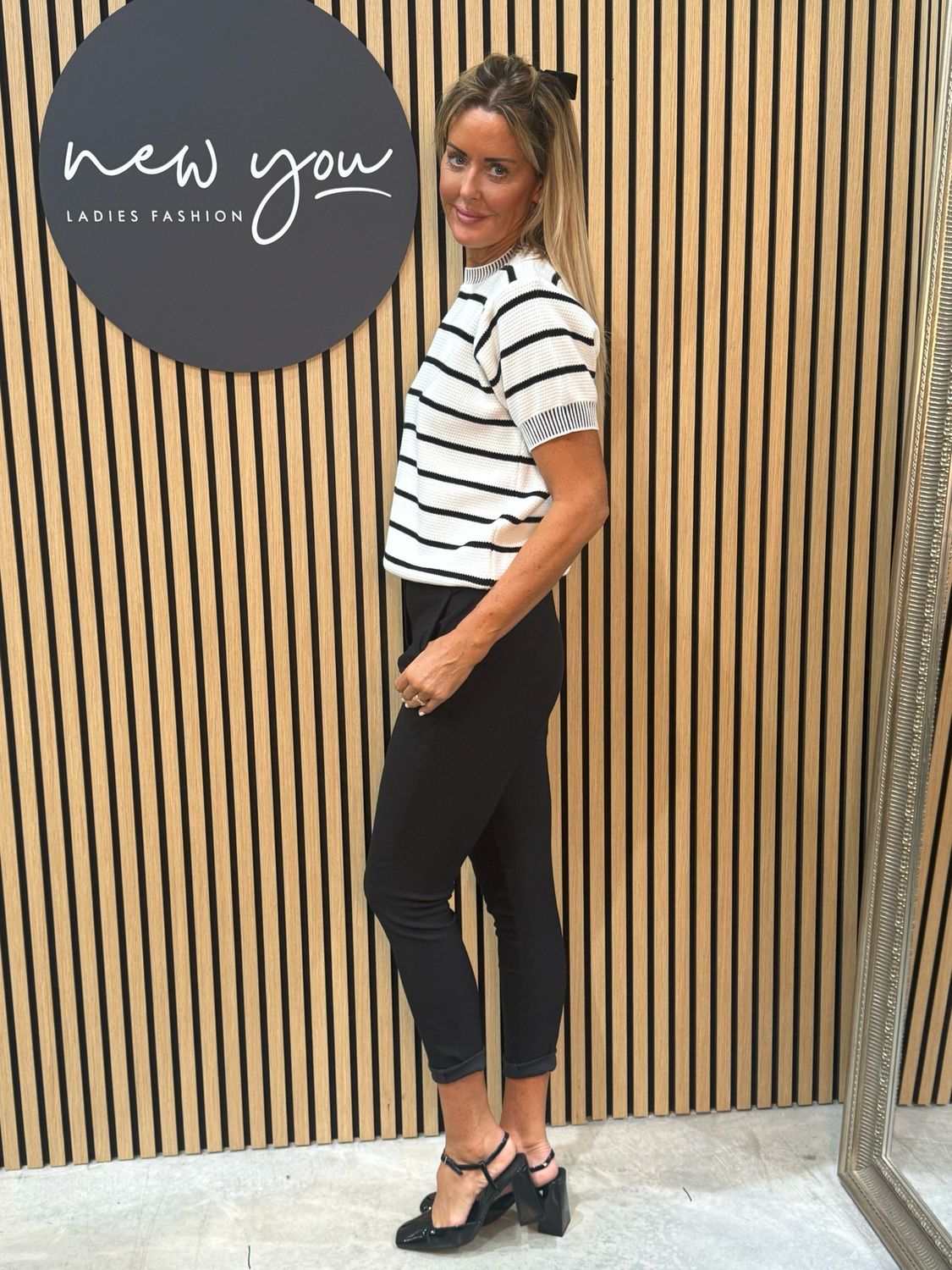 Striped Short Sleeve Knit Jumper - White/Black
