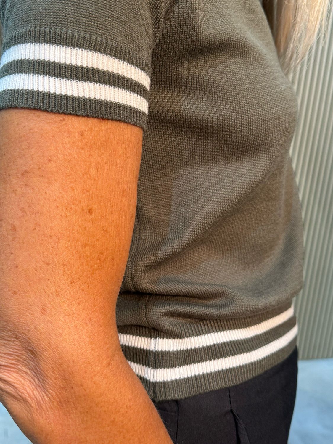 Striped Trim Short Sleeve Sweater - Khaki