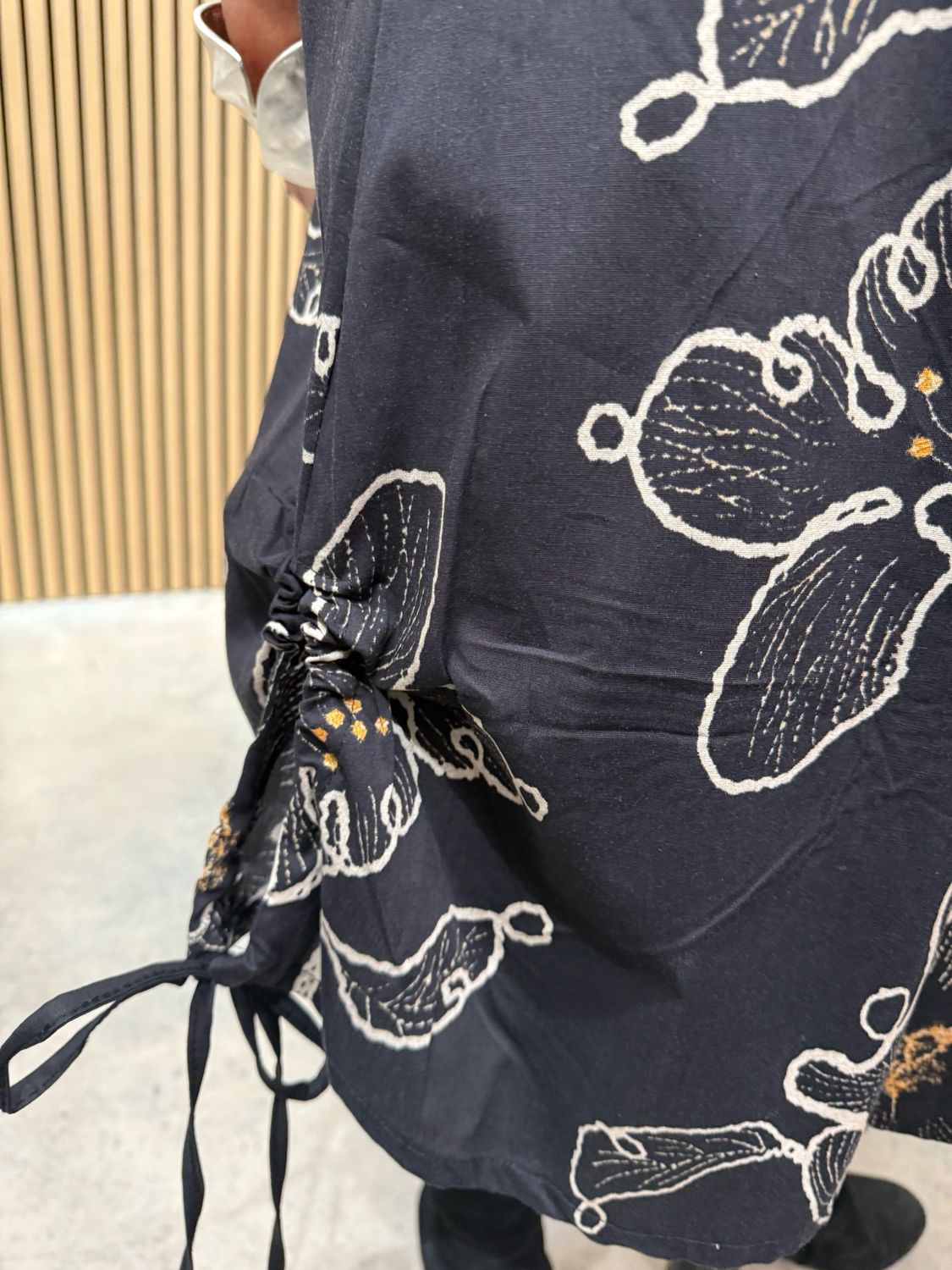 Floral Print Tunic Dress - Black