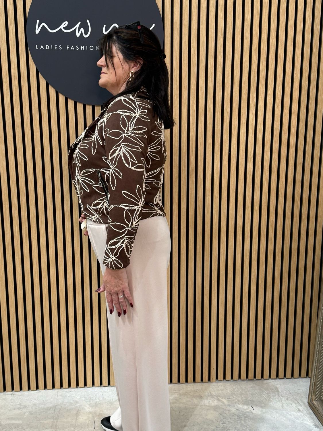 Leaf Detail Jacket - Brown