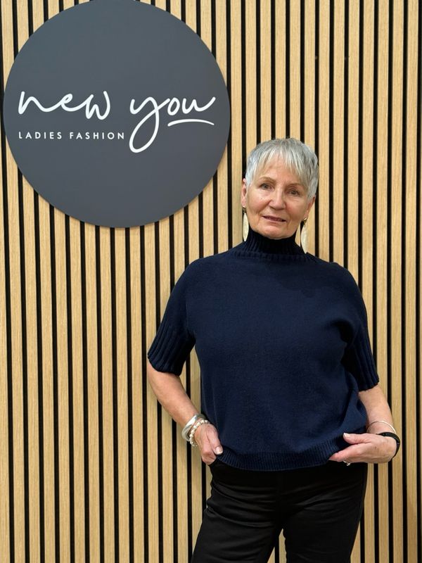 Short Sleeve Knit Top - Navy