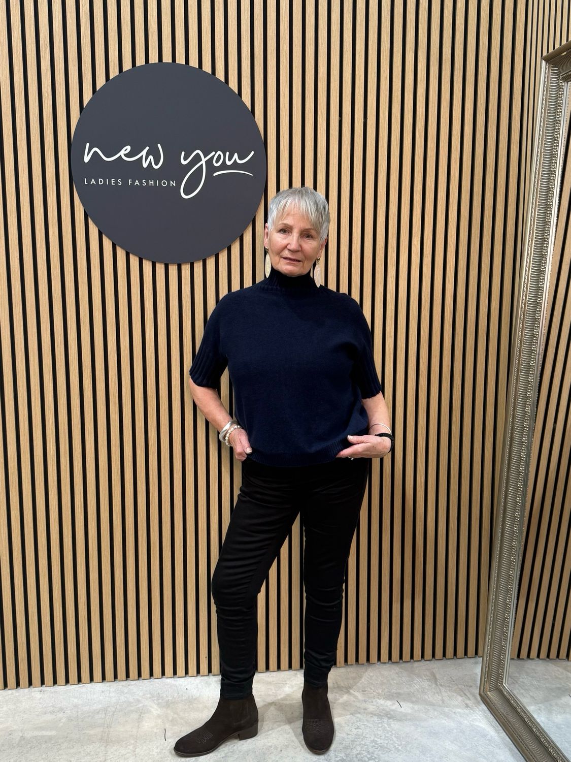 Short Sleeve Knit Top - Navy
