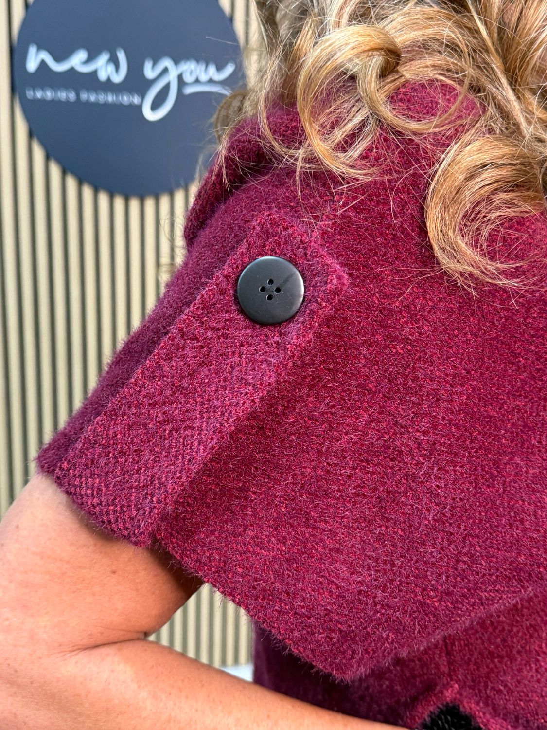 Mila - Button Knit Jacket - Wine