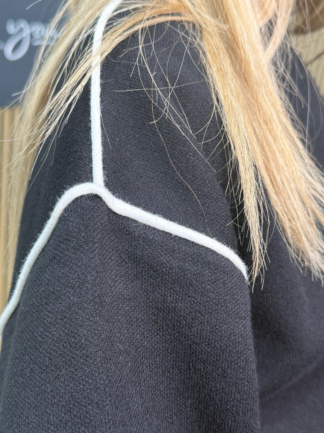 Mara - Contrast Jumper - Black/White